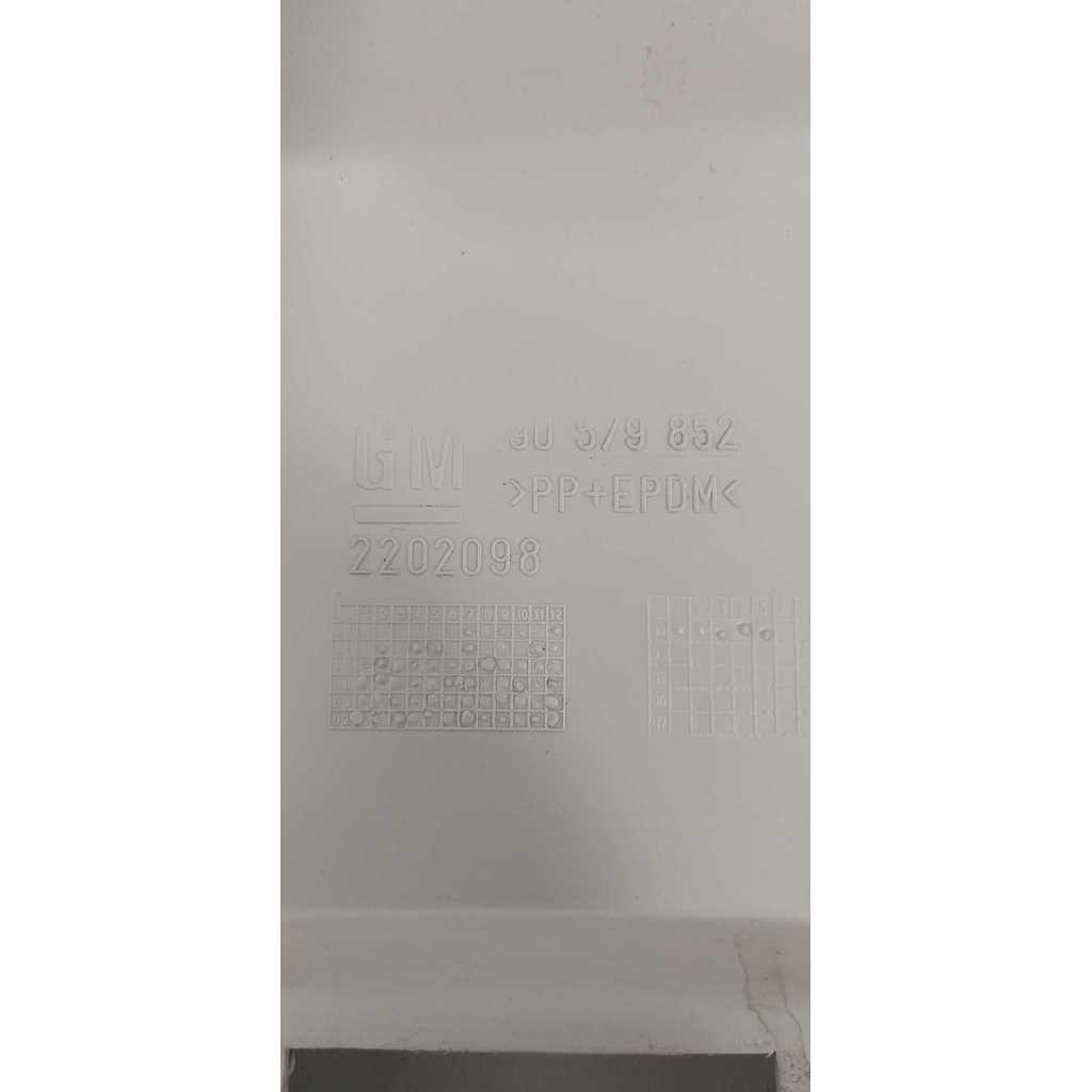 Acabamento Porta Mala Gm Chevrolet  Zafira 2004 90 579 852