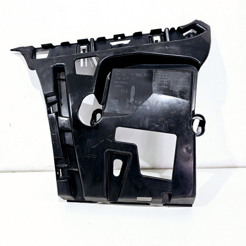 Guia Esquerdo Parachoque Traseiro Bmw 320i 2.0 2013-2016