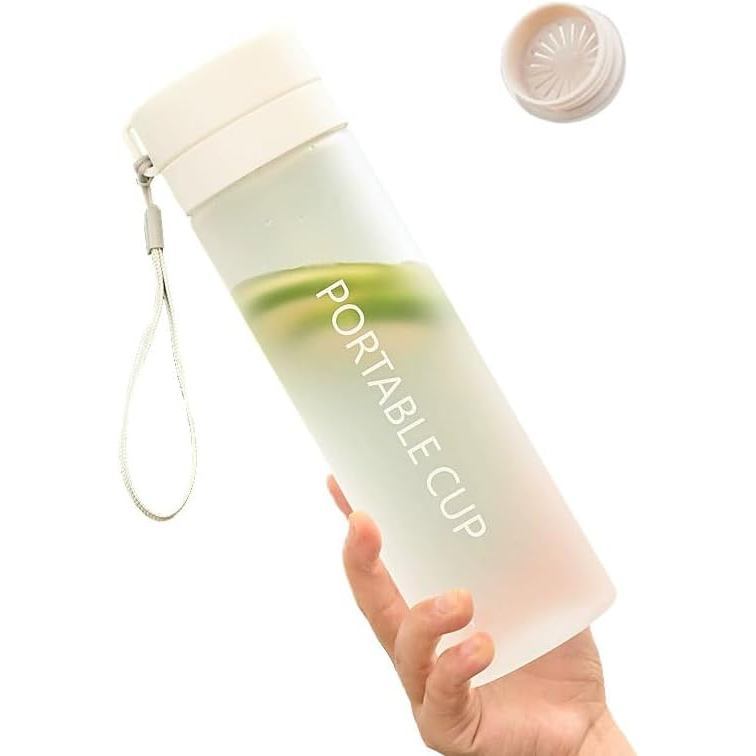 Garrafa de Água Esportiva 800ml, Plástico Não Tóxico, Durável, com Filtro, Portátil, à Prova de Vazamentos + Efeito Fosc