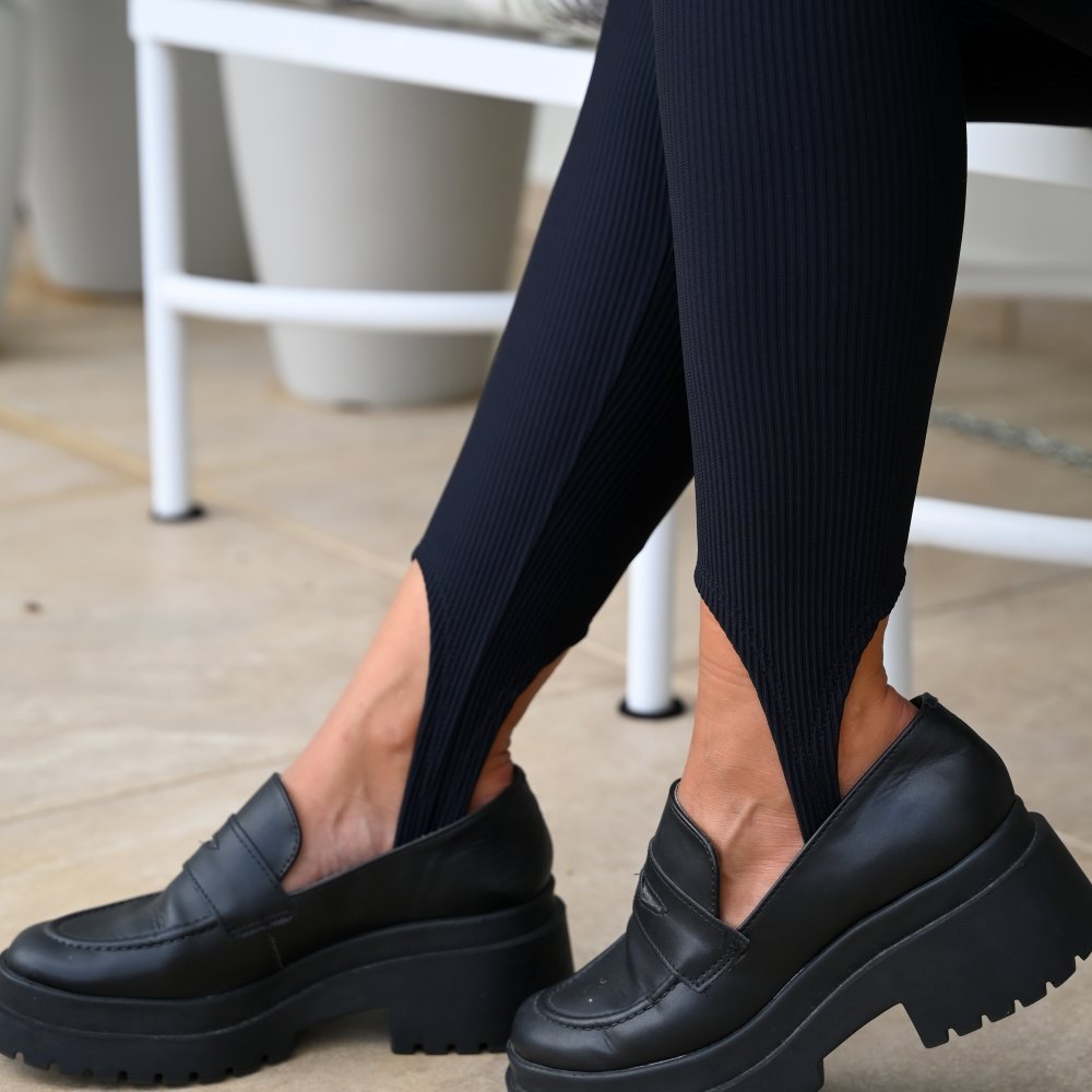 Calça Fusô Pezinho Aya Flow Legging Encorpada Com Pezinho Zero Transparência Com Proteção Solar