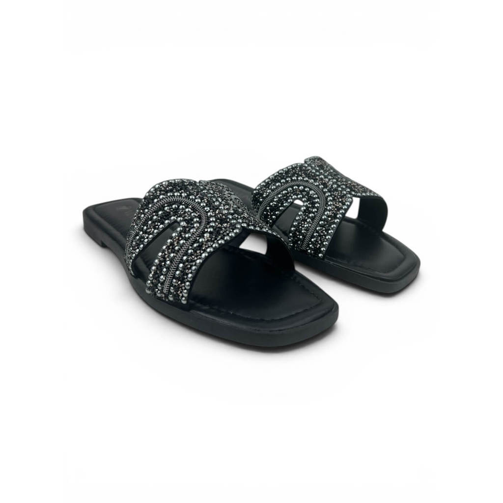 Sandalia Rasteira Slide Via Uno Com Aplicação De Strass   Preto