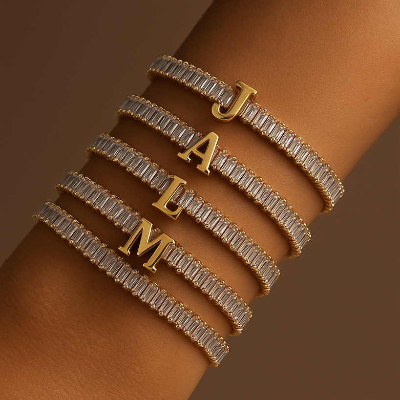 PULSEIRA DE LETRA INCRUSTADO COM ZIRCÔNIA BRILHANTE BANHADA EM OURO 18K em Oferta na Shopee