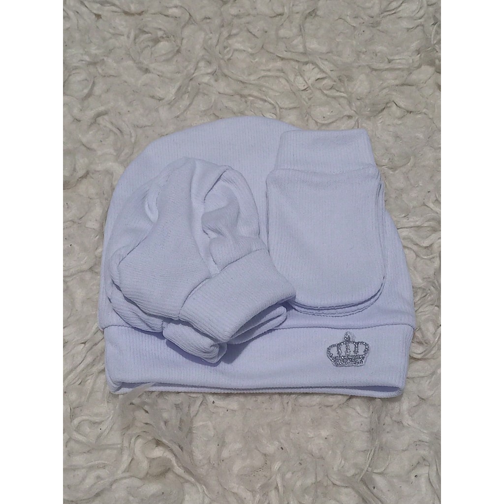 KIT Touca COM COROA BORDADO, SAPATO E LUVA; BEBÊ DE 0 A 4 MESES; DIVERSAS CORES; ALGODÃO.