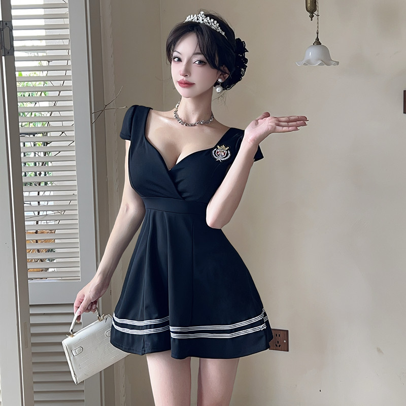 Barra de salto disco fino-ajuste Halter cinta peito almofada estilo Preppy saia curta com decote em V vestido de cintura