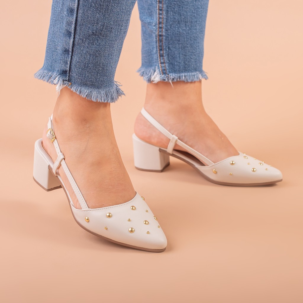 Sapato Feminino Scarpin Slingback Salto Baixo Social Bico Fino Aplicações Confortável