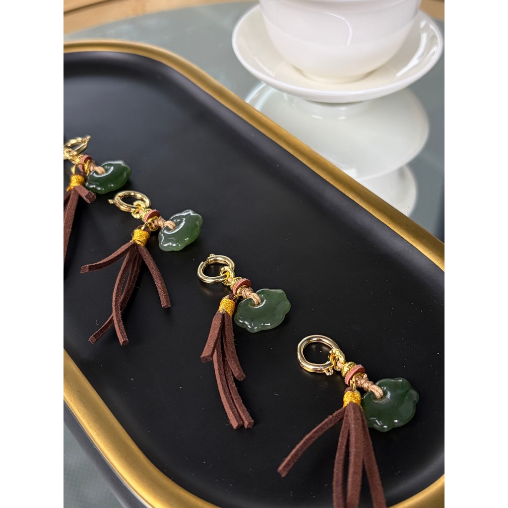 Todos os tipos Hetian Jade pequeno gotejamento artesanal diy acessórios pulseira colar pingente acessórios moda all-Matc