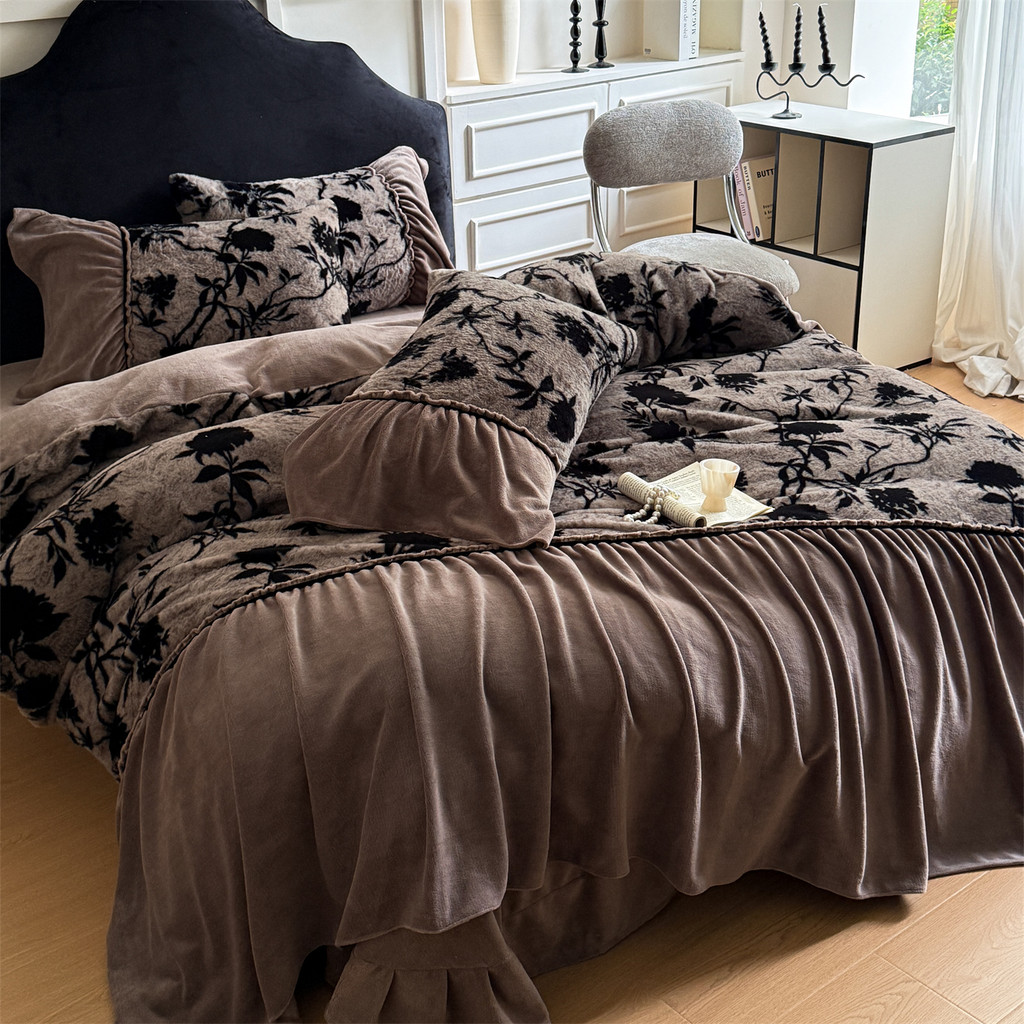 Conjunto de quatro peças de lã de pele estilo princesa francesa inverno engrossado quente Coral leite velo renda colcha 