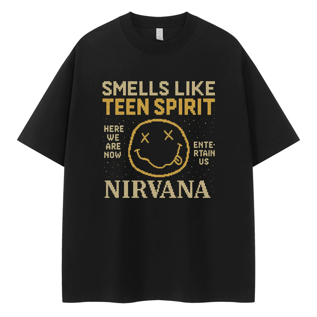 Camiseta Preta Unisex Design com Emoji e Letras "SMELLS LIKE TEEN SPIRIT" e "NIRVANA" Alta Qualidade Moda Casual