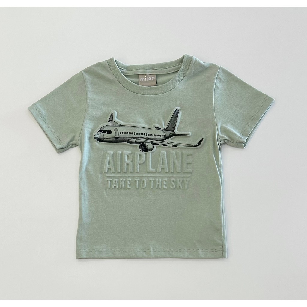 Camiseta Infantil Milon Verde Claro Estampa Avião com Letras em Relevo Algodão Confortável Moda Kids Verão