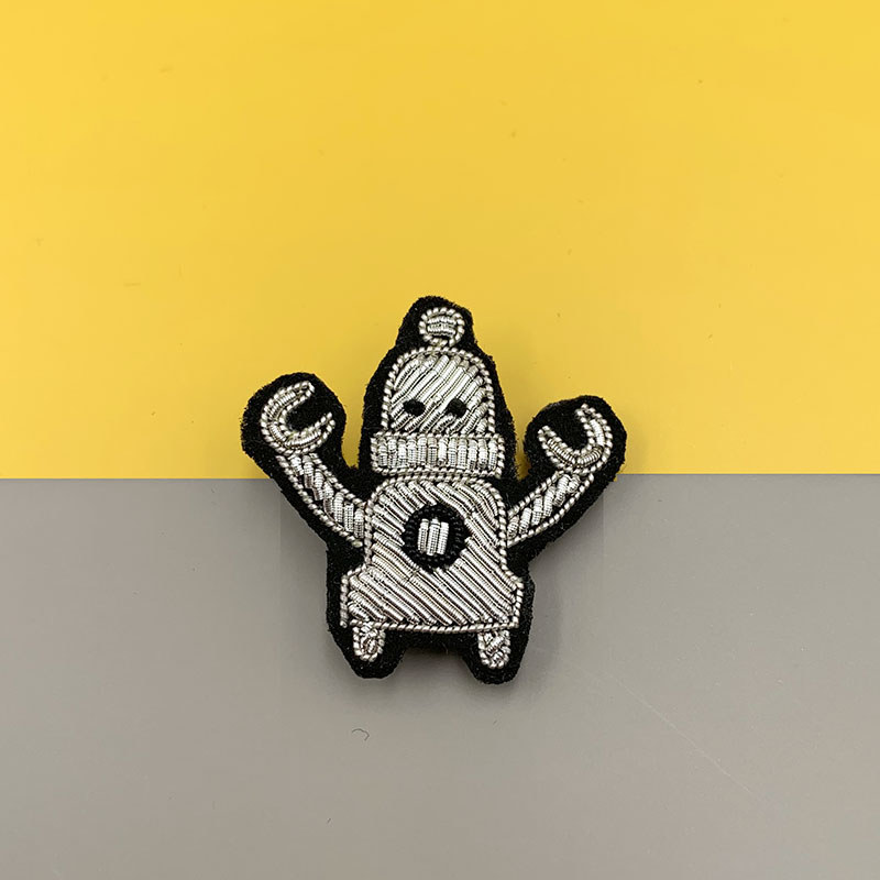 Design francês bordado à mão estilo elegante produtos da moda criativo bonito prata robô broche nicho acessórios na moda