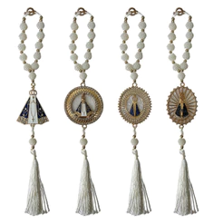 Atacado C/12 Pingente Religioso Nossa Senhora Aparecida – 25cm em Metal com Pérolas e Zircônias – Para Presente