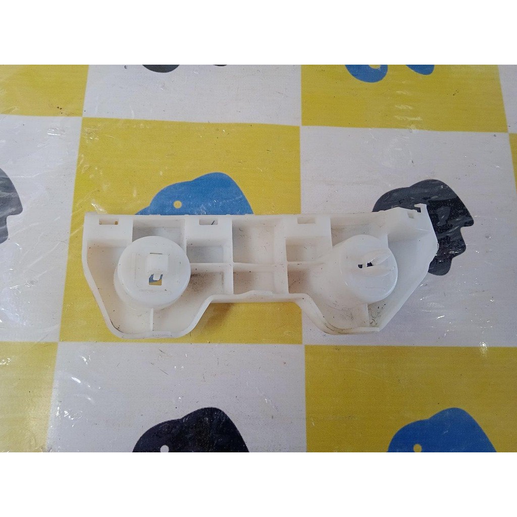 Guia Parachoque Paralama Esquerdo Nissan Versa 2019 2020