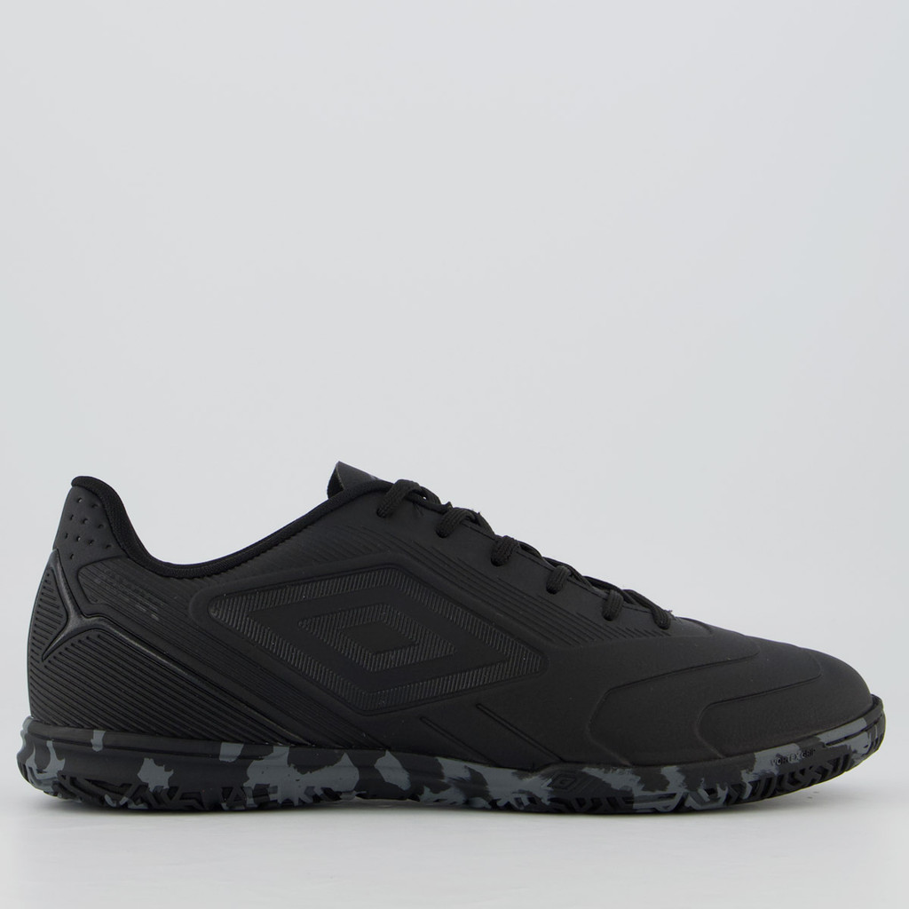 Chuteira Umbro Attak III Futsal Preta