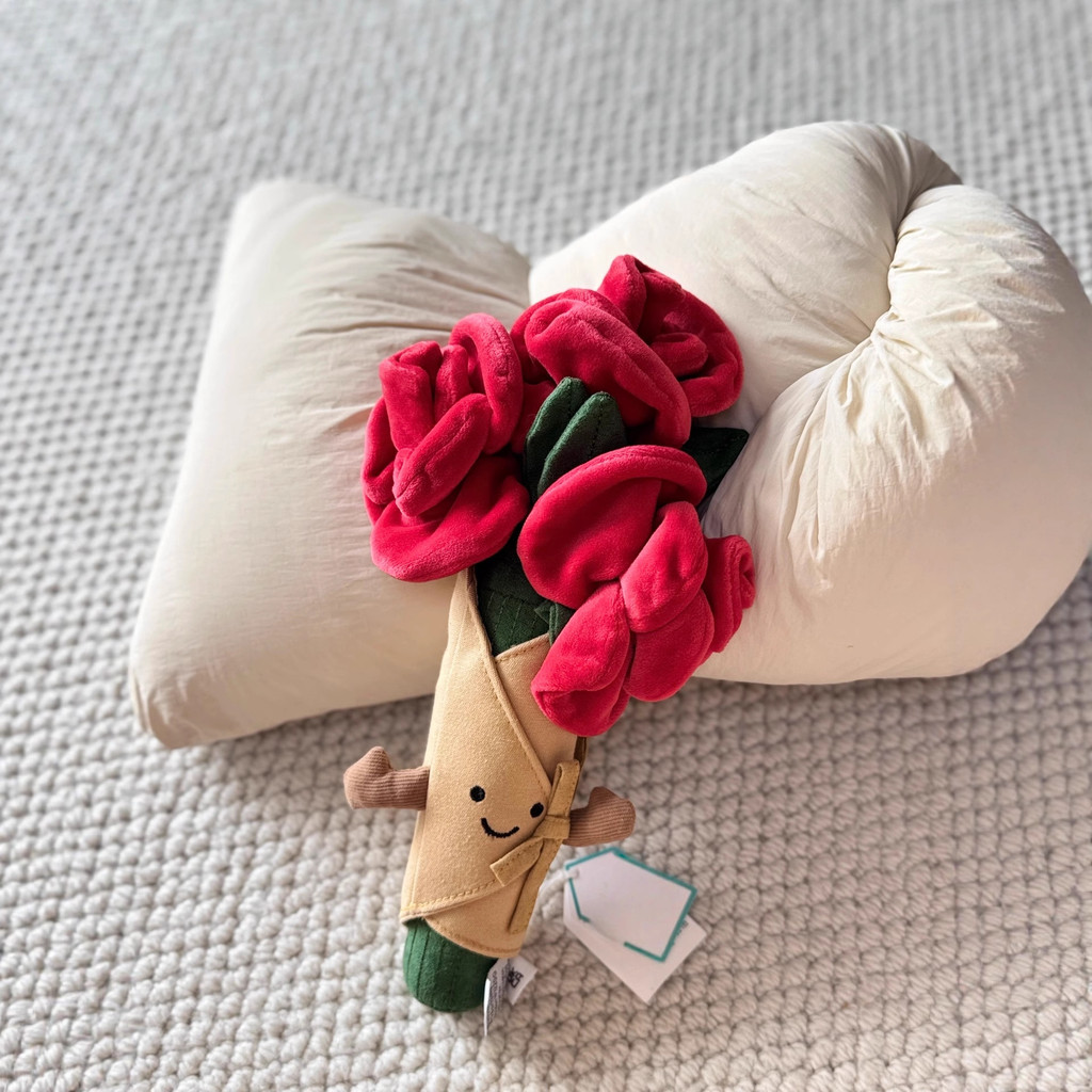 Britânico JE CAT Rose Bouquet Boneca de pelúcia Dia dos Namorados Namorada Presente de formatura