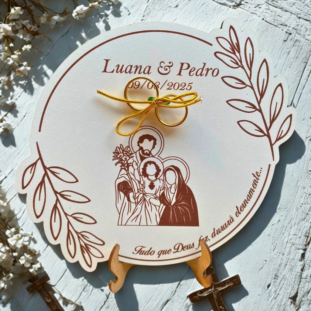 PORTA ALIANÇA PARA CASAMENTO SAGRADA FAMILIA PERSONALIZADA COM SUPORTE