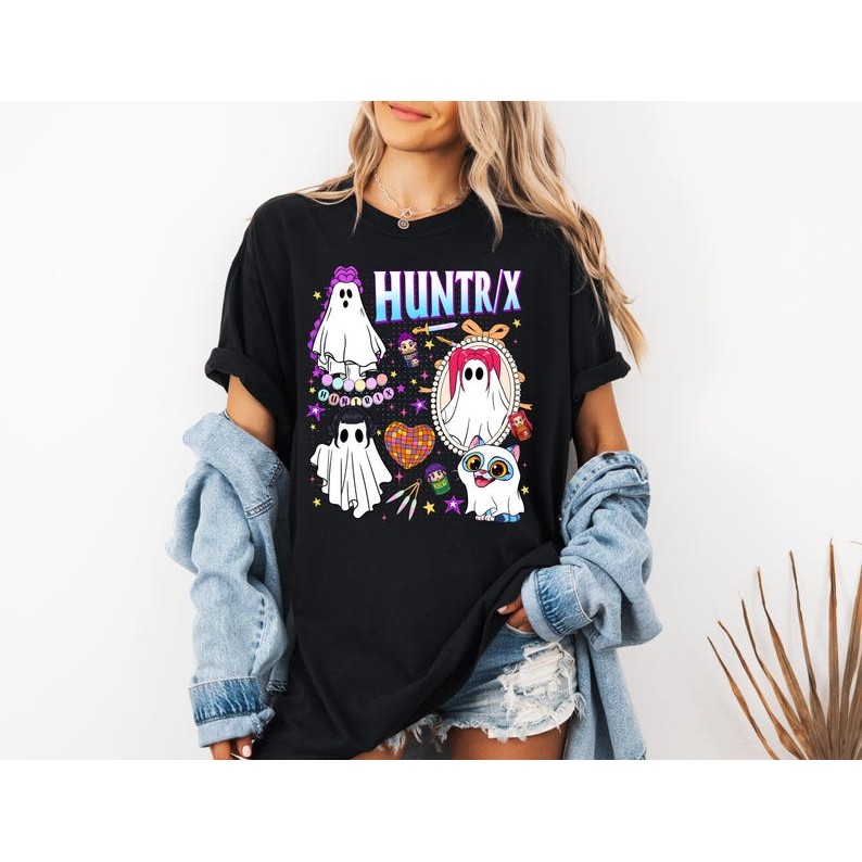 Camiseta Preta Unissex com Estilo Urbano e Estampa de Fantasmas "HUNTR/X", Estilo Urbano