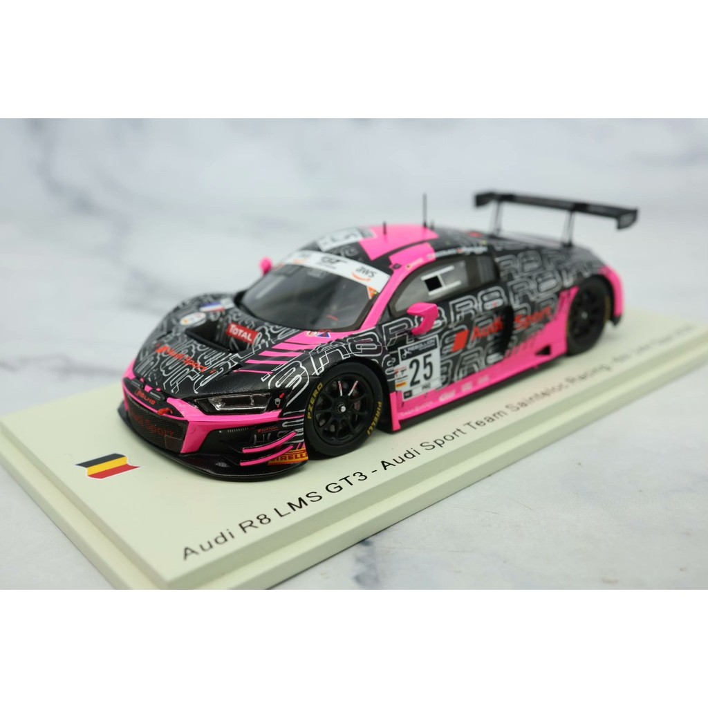 Spark 1/43 Audi R8 LMS GT3 2020 Spa 24 horas Sai, Audi Sport Team Sainteloc Racing, fundo rosa preto, restauração de det