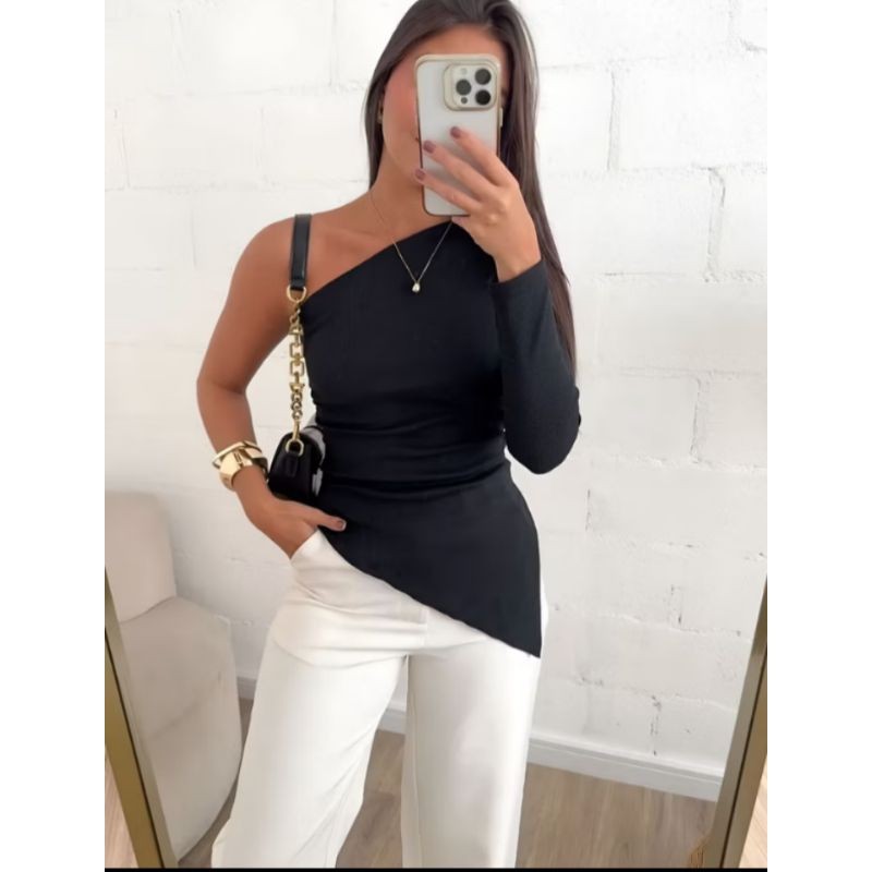 Blusinha feminina assimétrica mula manca ribana canelada em Oferta na Shopee