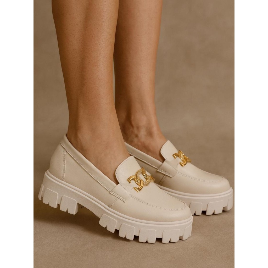Mocassim Feminino Tratorado Com Metal Oxford Blogueira Plataforma Leve
