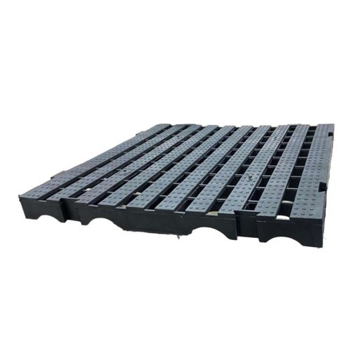 Estrado Modular Plástico Antiderrapante Estrado Vazado 50x50cm Preto