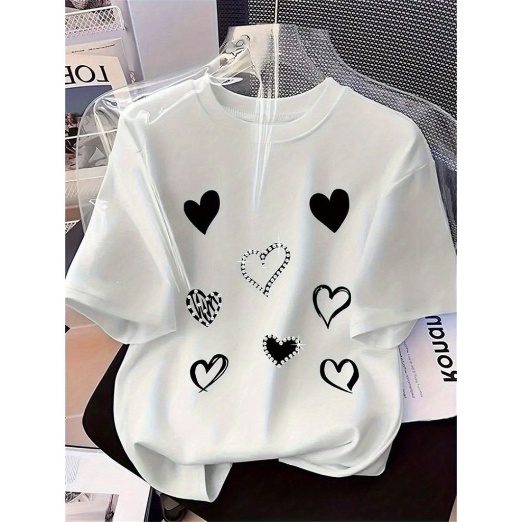 Camiseta Feminina Manga Curta Estampa Corações Branca Básica 100% Algodão Casual Confortável
