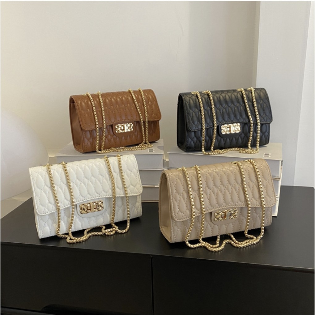 Bolsa pequena quadrada com corrente elegante, bolsa de ombro feminina, bolsa transversal para viagem em Oferta na Shopee