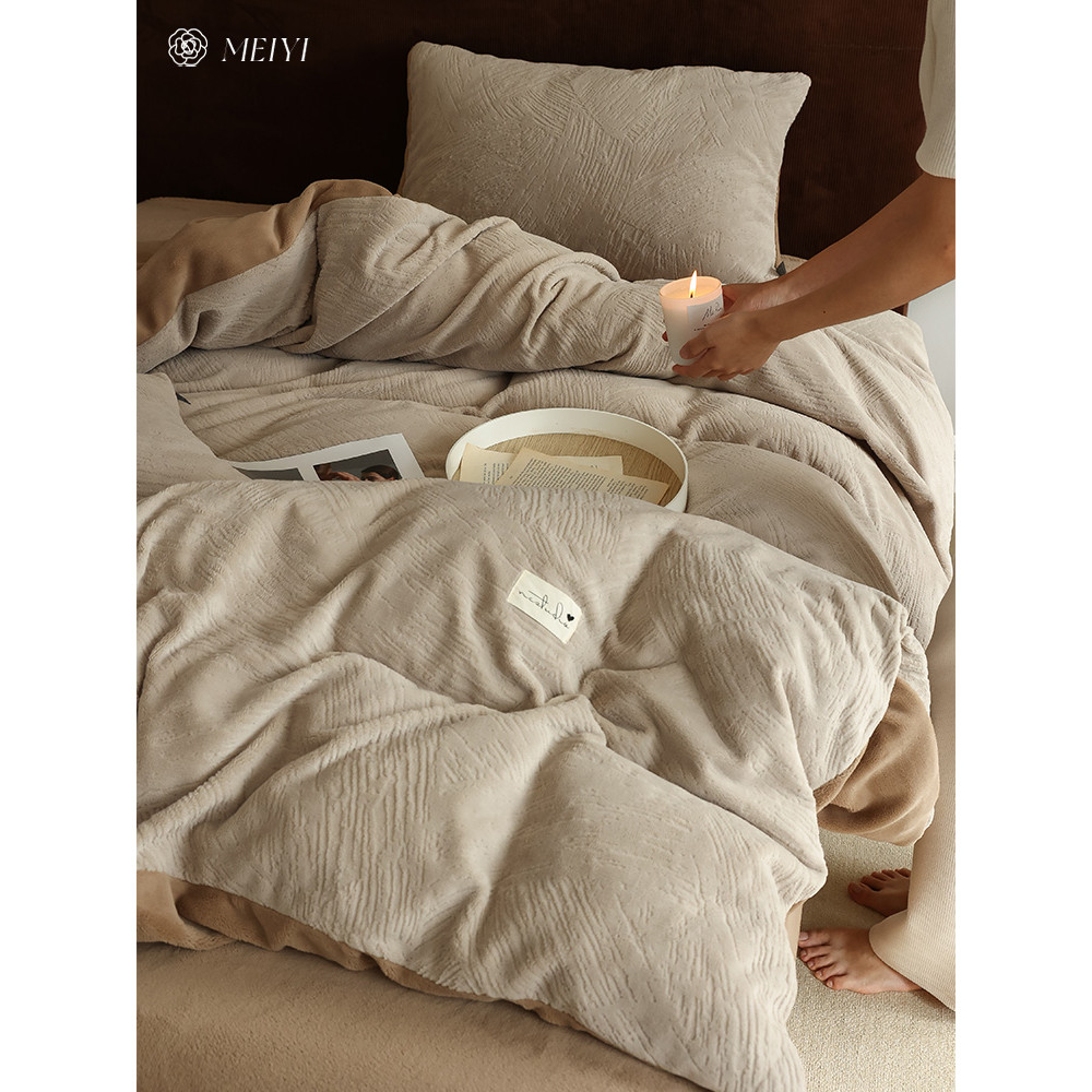 Luz de luxo simples inverno engrossado leite veludo conjunto de quatro peças manter quente forro de lã cor quente colcha