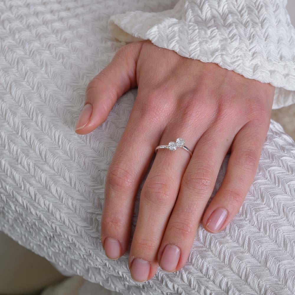 Anel Regulável Dois Ponto de Luz com Banho em Prata 925 em Oferta na Shopee