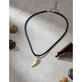 Colar Unissex Cordão De Couro Pingente Dente Leão Tribal Rajado em Oferta na Shopee