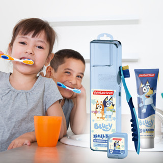 DENTALCLEAN INFANTIL BLUEY ESTOJO ESCOVA + FIO + GEL DENTAL em Oferta na Shopee