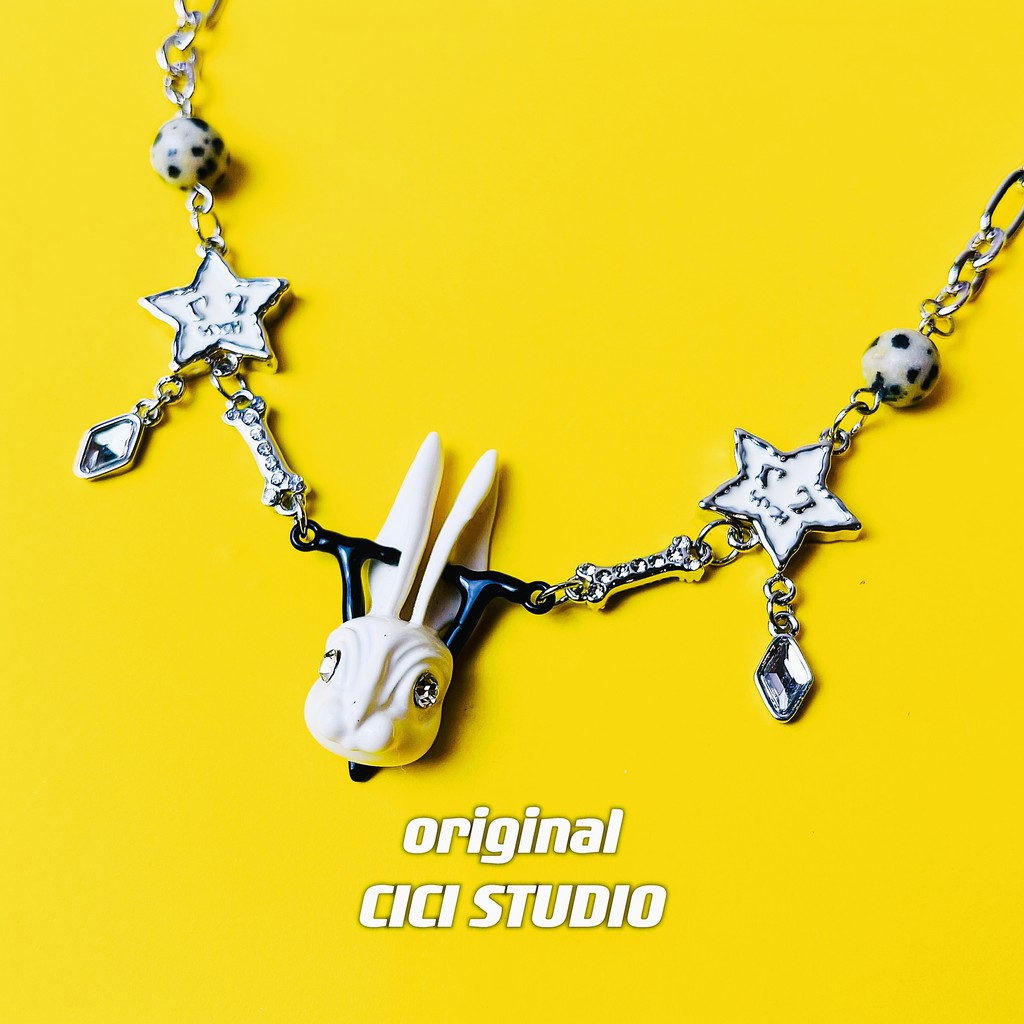 CICI Wang guindaste mesmo estilo estrela da sorte colar nicho Design luz luxo High-End na moda legal camisola corrente c