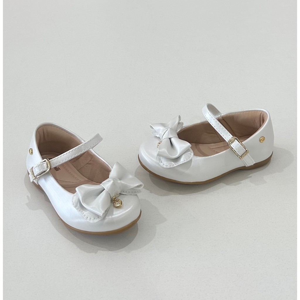 Sapatilha Infantil Pampili Menina Branca Laço Pingente Coração Festa Casual Conforto Elegante Moda Kids Princesa