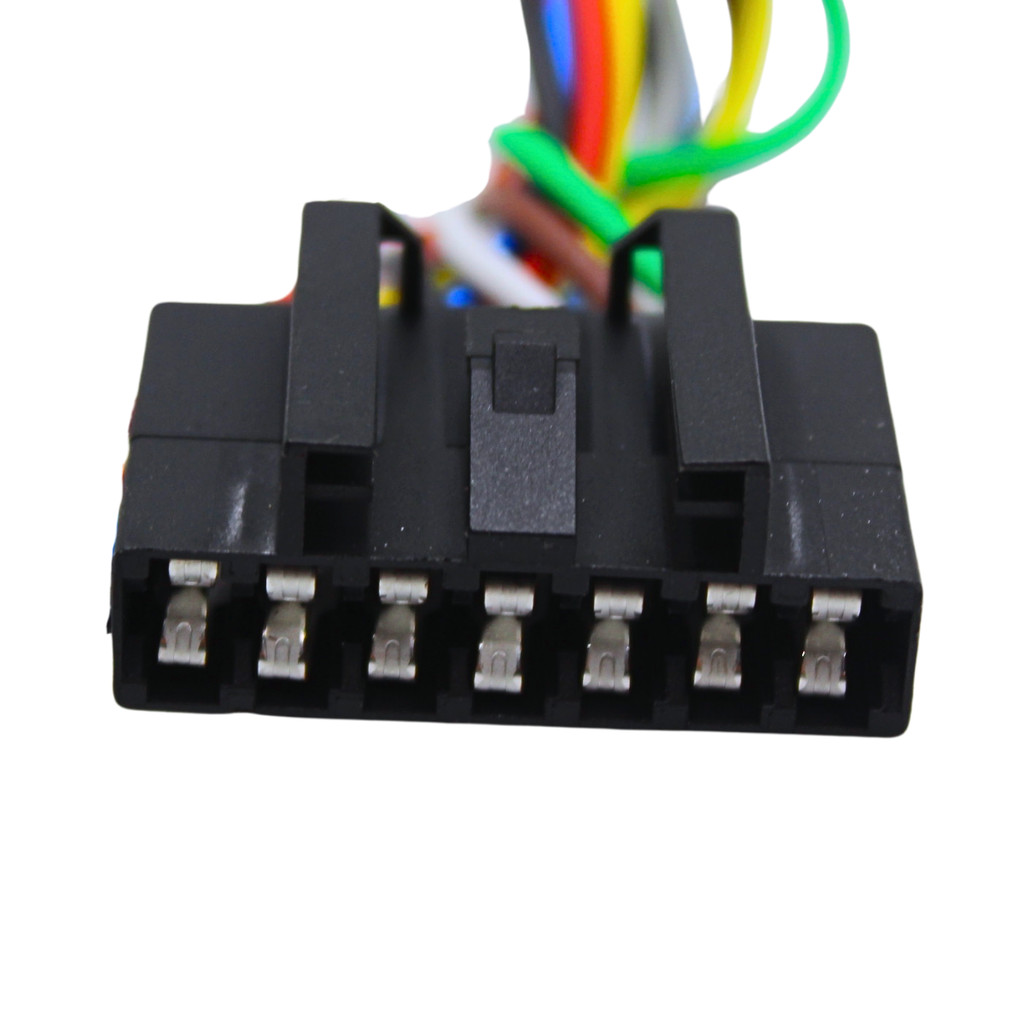 Conector Chicote Da Lanterna Traseira Uno Mille 2005 A 2013