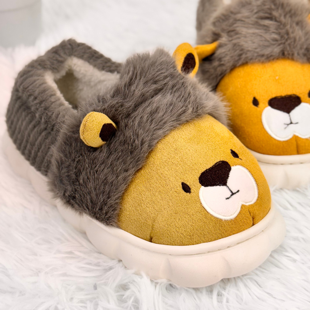 Pantufa Infantil Leãozinho – Fechada, Sola Nuvem Antiderrapante, Quentinha e Confortável ACG