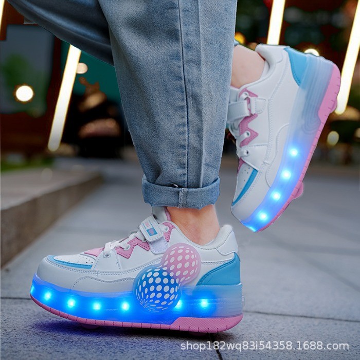 Novo estilo infantil luzes coloridas sapatos de rolo recarregáveis meninas patins de quatro rodas sapatos de fuga infant