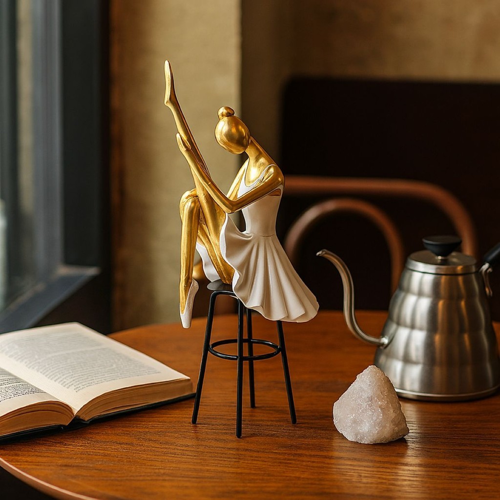 Estatua Bailarina Balé Dourada com Vestido Branco Decoração Elegante Coisas Diferentes Para Casa