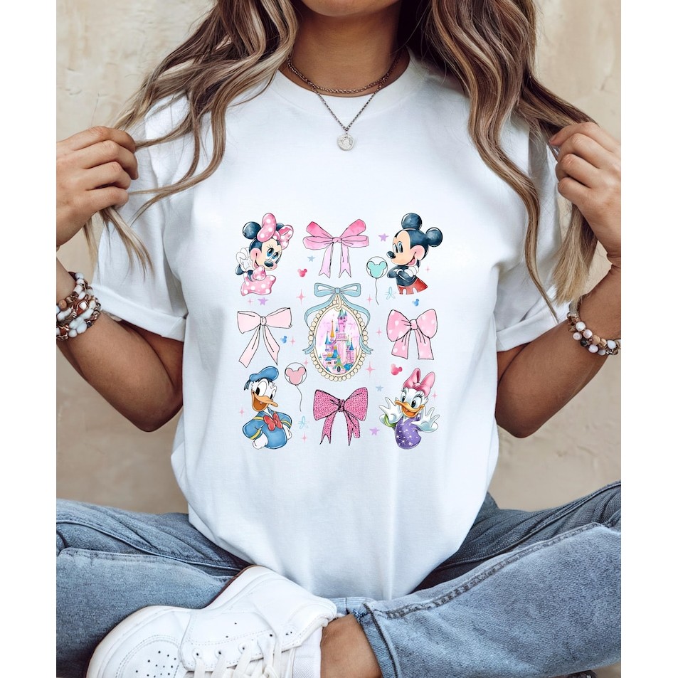 Camiseta Feminina De Algodão Com Os Personagens Da Disney Minnie, Mickey, Donald, Margarida E Um Laço
