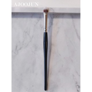 Língua plana Duckbill corretivo escova círculos escuros escova Acne pasta líquida corretivo escova céu estrelado ajoojun
