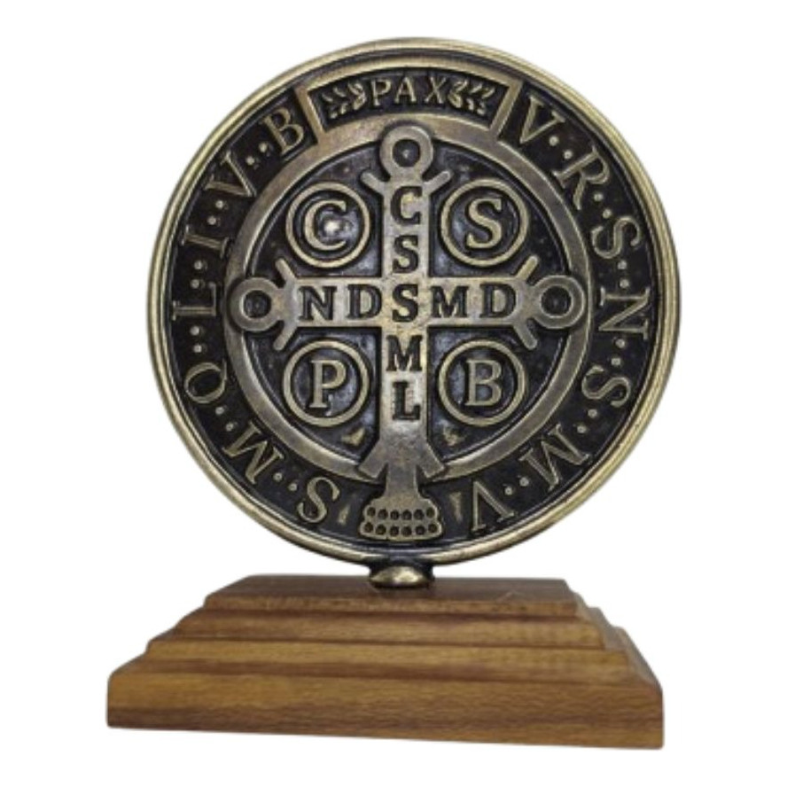 Adorno De Mesa Medalha De São Bento No Pedestal Enfeite