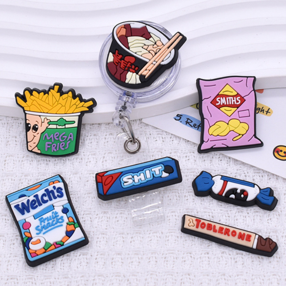 Encantos de Sapatos 46 Estilos de Decorações da Série de Padrões de Lanches Acessórios de PVC com Botão e Pingentes de S