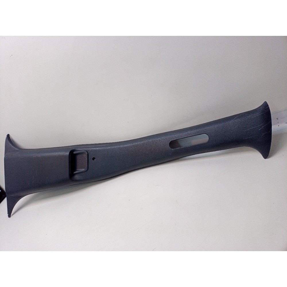 Moldura Coluna Central Esquerda Fiat Palio Weekend 7152750.