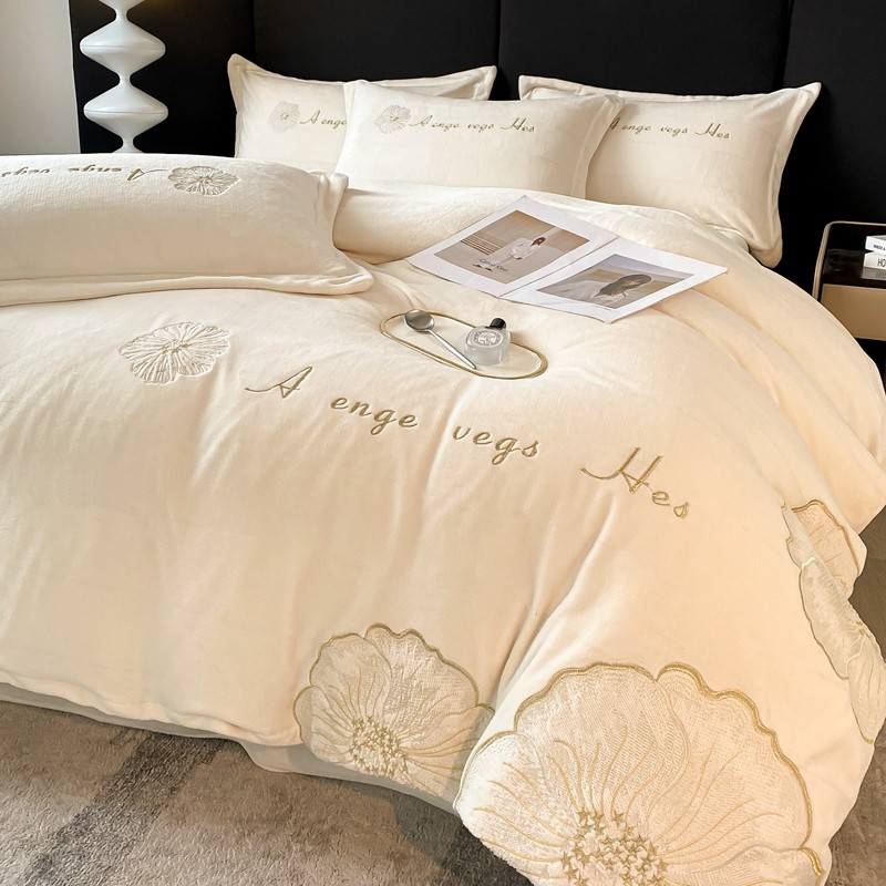 Inverno luz luxo estilo princesa leite veludo conjunto de quatro peças grosso dupla face flanela Coral veludo bordado co