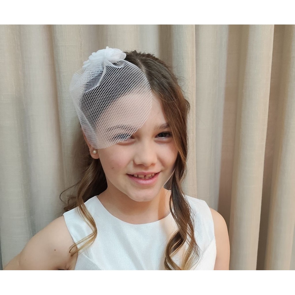 Casquete Voillet Voalete Infantil com Flores de Voal e Véu