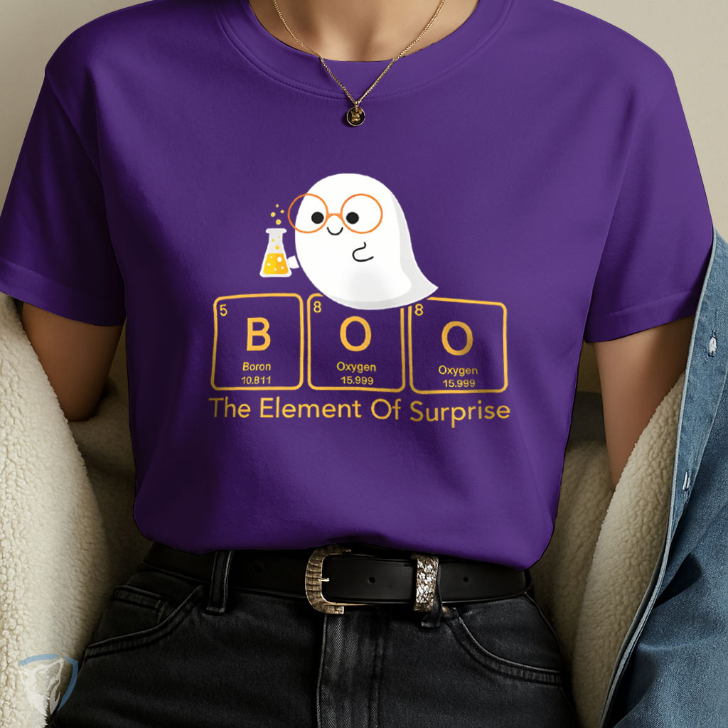 T-Shirt Geek Unissex | Fantasma com Elementos da Tabela Periódica Boo