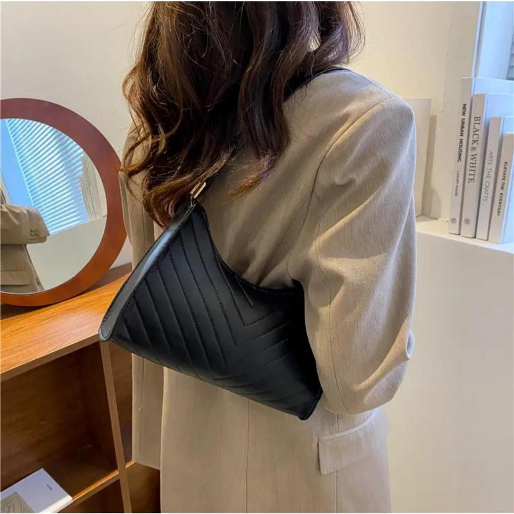 Bolsa Baguete V Feminina Moderna e Versátil