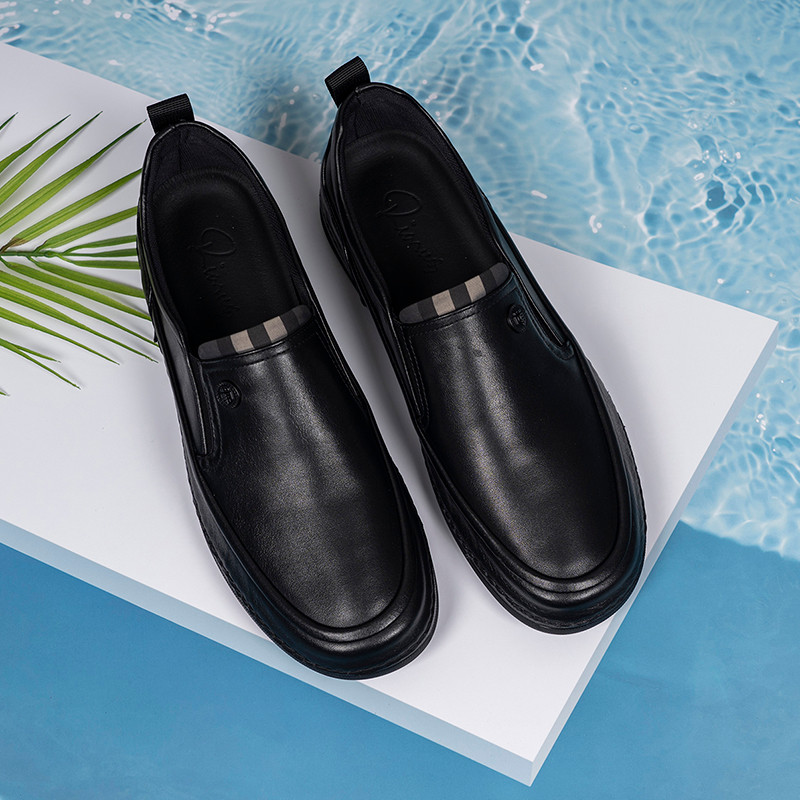 2025 novo estilo primavera mocassins planos deslizamento-em sapatos de couro masculinos casuais superfície macia respirá