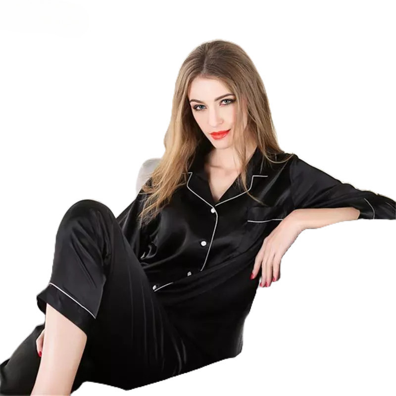 Conjunto de pijama feminino de duas peças em cetim de seda, de manga comprida, disponível em tamanhos grandes.