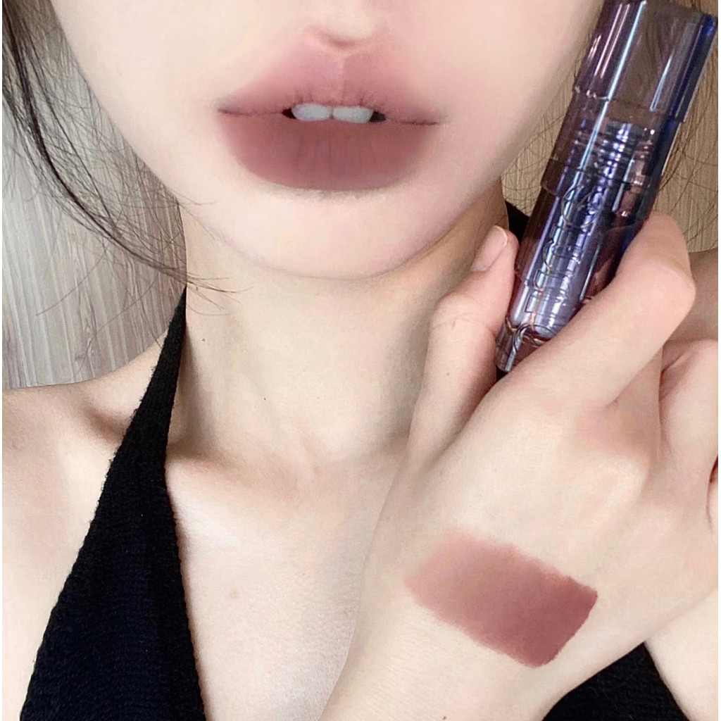 Menina Quente Asiática Nude Marrom!Europeu americano maquiagem série de cores Nude comendo terra cor Chocolate lábio mar