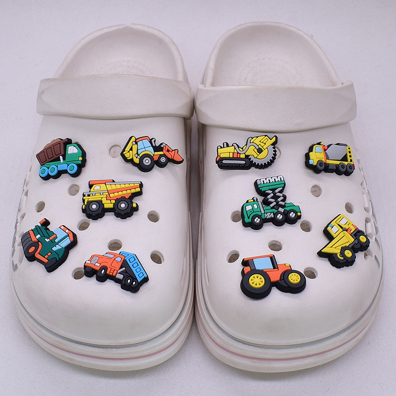 BLJE PVC Sapato Encantos Acessórios Ferramenta Carrinho Decoração Mina Carro Fivelas Para Tamanco Sandálias Pino Present