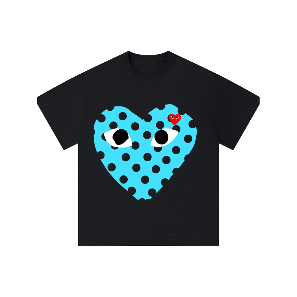 CDG Novo Estilo Baoling Love Camiseta Homens Mulheres Casais Dongdong Pêssego Coração Olho Impressão Mangas Curtas